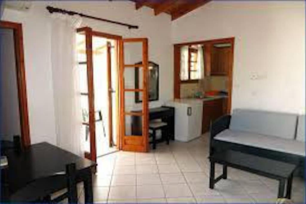 Apartament Δίχωρο Στούντιο Στον Κέντρο Του Αρμενιστή Armenistis  Zewnętrze zdjęcie